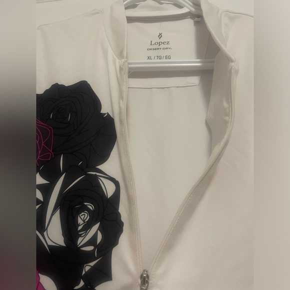 NANCY LOPEZ sleeveless golf shirt - like new! Size XL - Picture 4 of 6